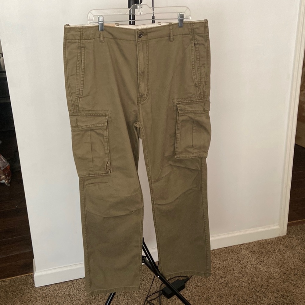 Levi’s Cargo Pants